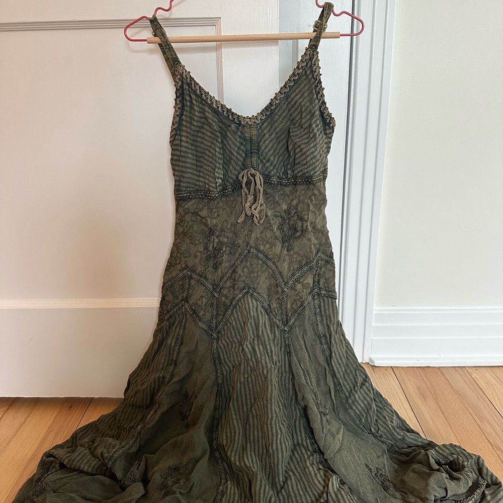 Gorgeous goth lace trim maxi dress